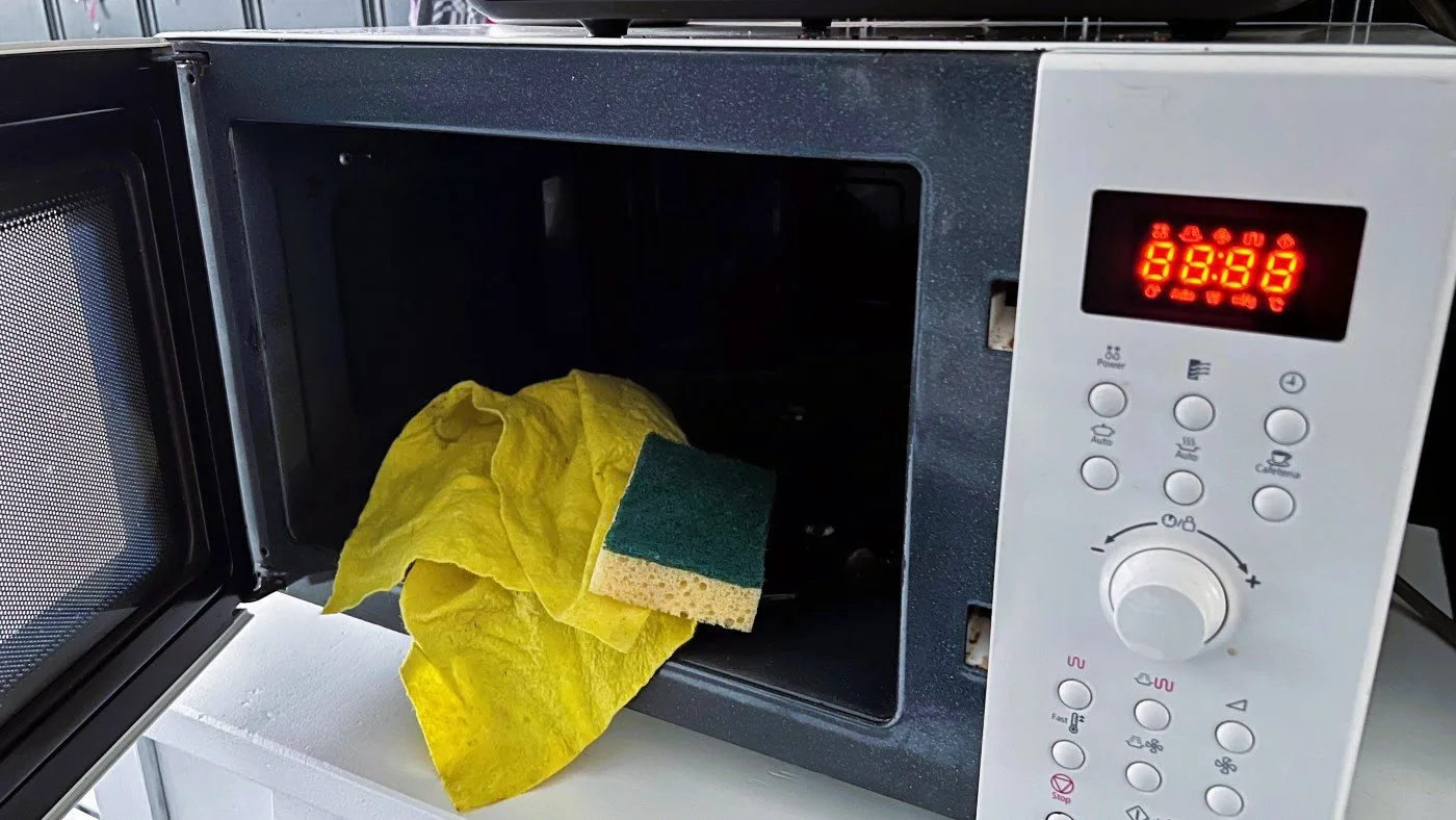 Stap voor Stap je Magnetron Schoonmaken